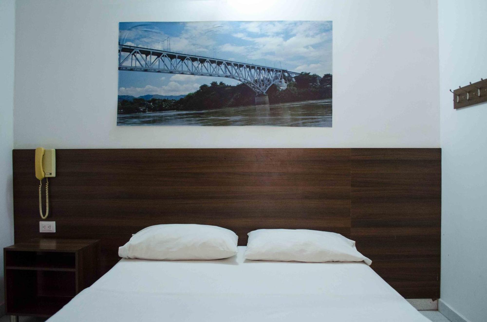 Hotel Elimar Girardot Bagian luar foto