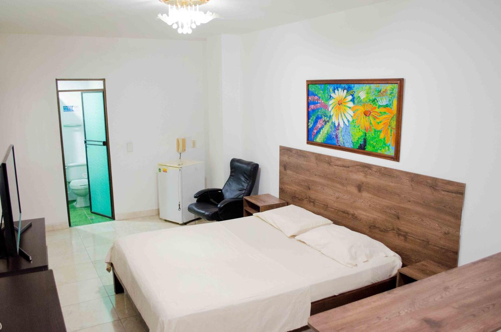 Hotel Elimar Girardot Bagian luar foto
